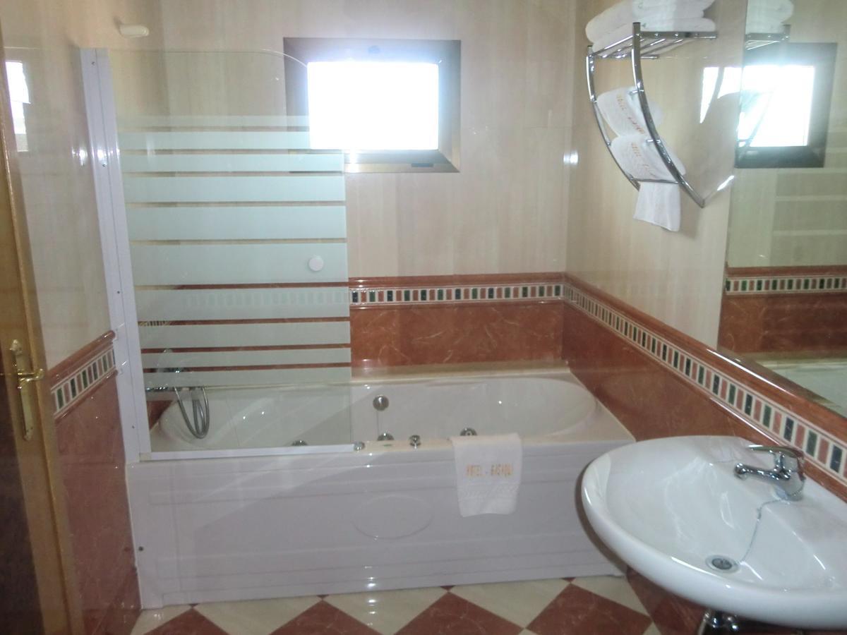 Hotel Gasaqui Ayelo de Malferit 客房 照片